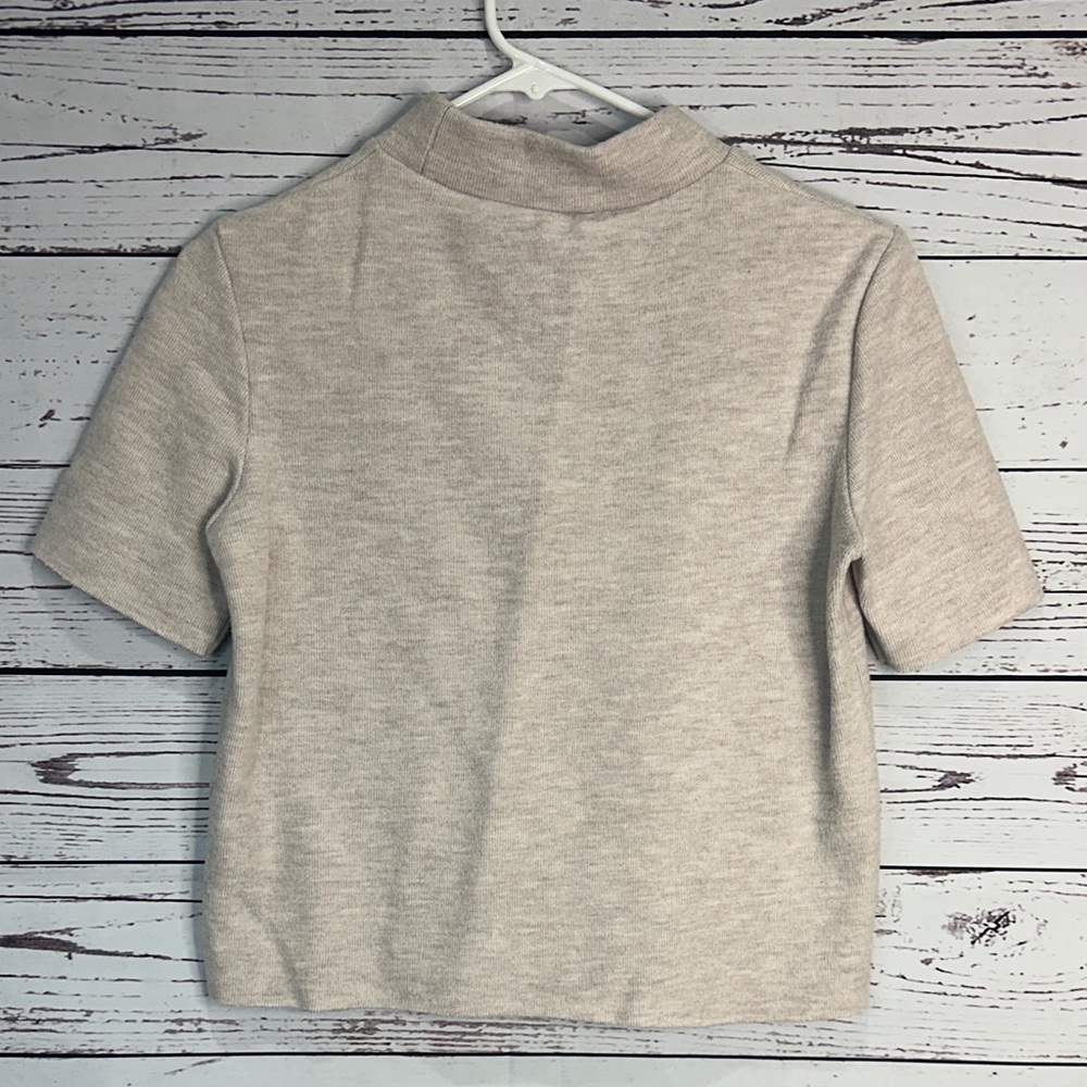Zara Light Gray Mock Neck Crop Top - Picture 4 of 4
